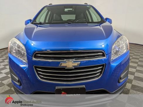 Used 2016 Chevrolet Trax LT w/ LT Convenience Package AWD/4WD image 2