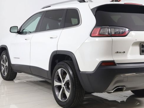 Used 2019 Jeep Cherokee Limited w/ Technology Group AWD/4WD image 23