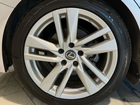 Used 2021 Lexus IS 300 image 32