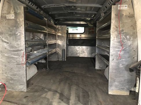 Used 2017 GMC Savana 2500 Extended image 7