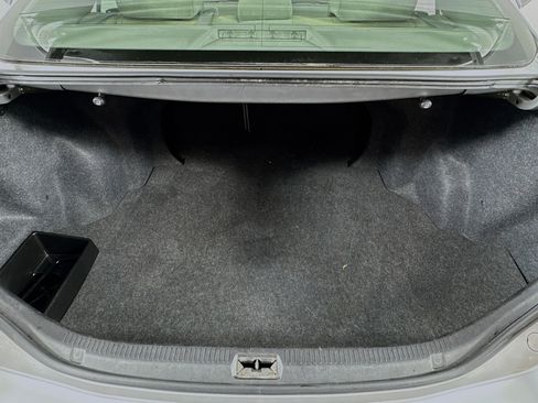 Used 2011 Toyota Camry LE w/ LE Extra-Value Pkg image 23