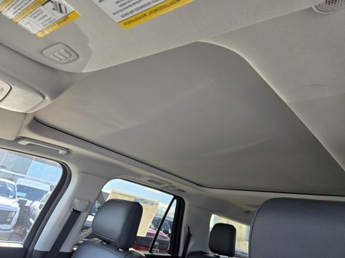 New 2025 Ford Expedition Max Active image 10