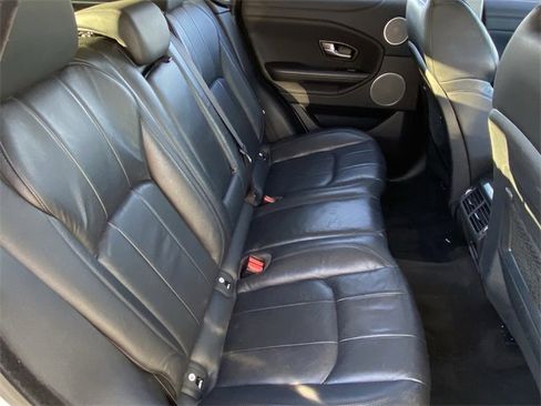 Used 2019 Land Rover Range Rover Evoque SE image 22