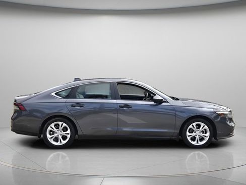 Used 2025 Honda Accord LX image 3