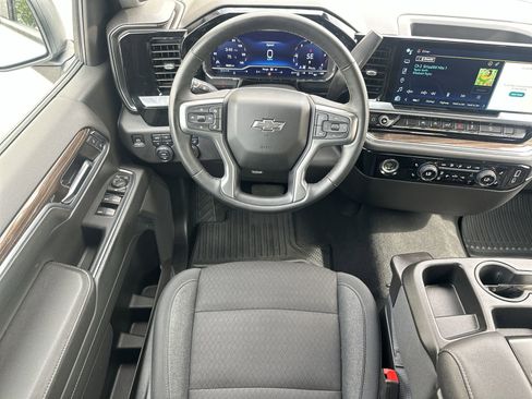 Used 2023 Chevrolet Silverado 1500 RST w/ Z71 Off-Road Package AWD/4WD image 17