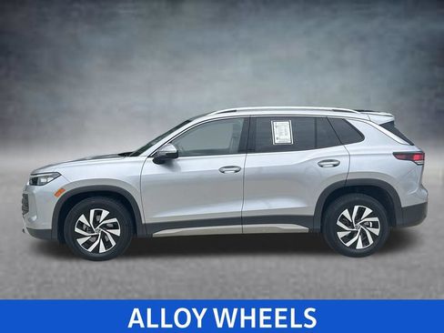 Certified 2025 Volkswagen Tiguan S FWD image 3