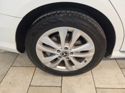 Used 2019 Mercedes-Benz C 300 4MATIC Sedan image 9