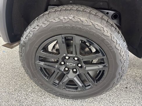 Used 2024 Chevrolet Colorado Trail Boss w/ Advanced Trailering Package AWD/4WD image 11
