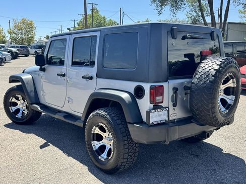 Used 2009 Jeep Wrangler Unlimited X w/ Trailer Tow Group AWD/4WD image 4