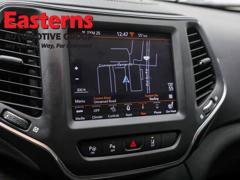 Used 2023 Jeep Cherokee Altitude Lux image 19