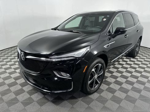 Used 2022 Buick Enclave Essence w/ Sport Touring Edition image 4