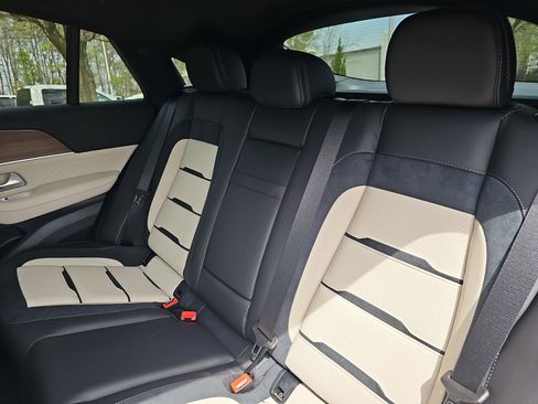 New 2026 Mercedes-Benz GLE 53 AMG 4MATIC Coupe image 15