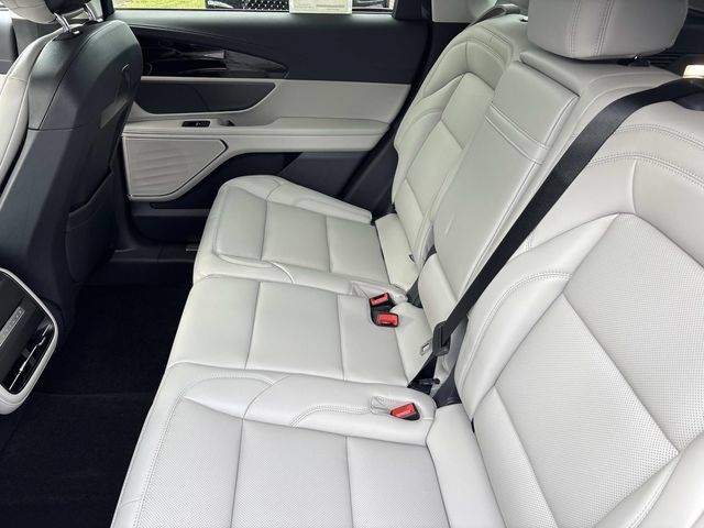 New 2026 Lincoln Nautilus Premier AWD/4WD image 16