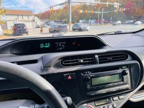 Used 2013 Toyota Prius C Two image 30