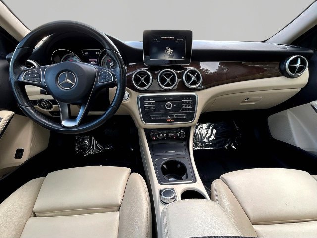 Used 2016 Mercedes-Benz GLA 250 image 9