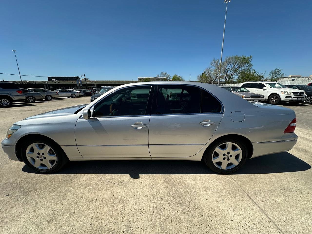 Used 2004 Lexus LS 430 RWD image 14