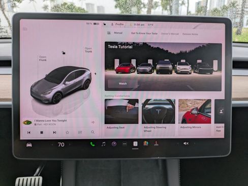 Used 2024 Tesla Model Y Performance image 18