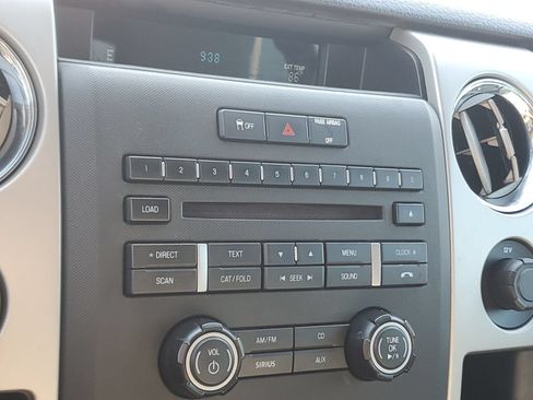 Used 2011 Ford F150 XLT w/ XLT Chrome Pkg AWD/4WD image 26