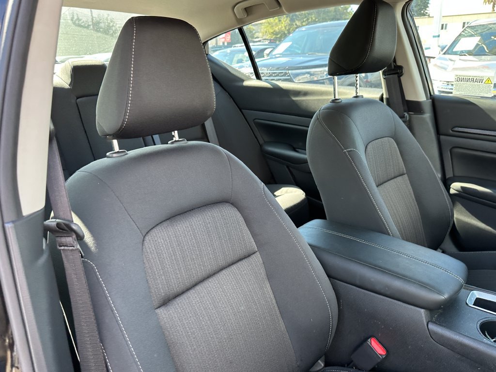Used 2025 Nissan Altima 2.5 S FWD image 15