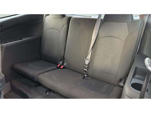 Used 2017 Chevrolet Traverse LT w/ Style and Technology Package image 13