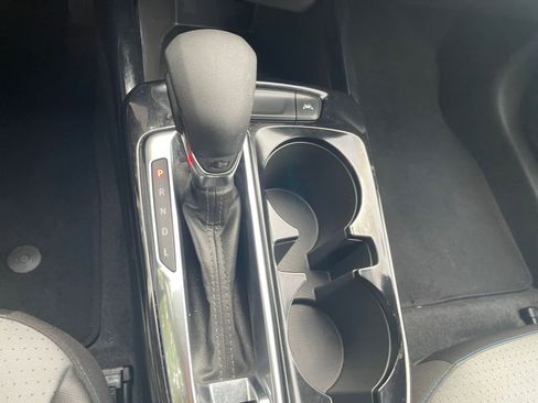 Used 2025 Chevrolet Trax LT image 39