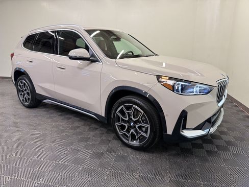 Used 2026 BMW X1 xDrive28i w/ Technology Package AWD/4WD image 11