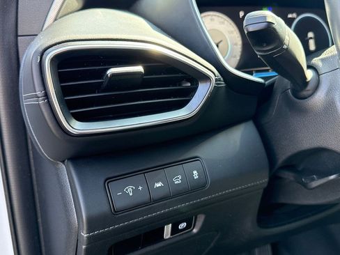 Used 2022 Hyundai Santa Fe Limited w/ Cargo Package AWD/4WD image 24