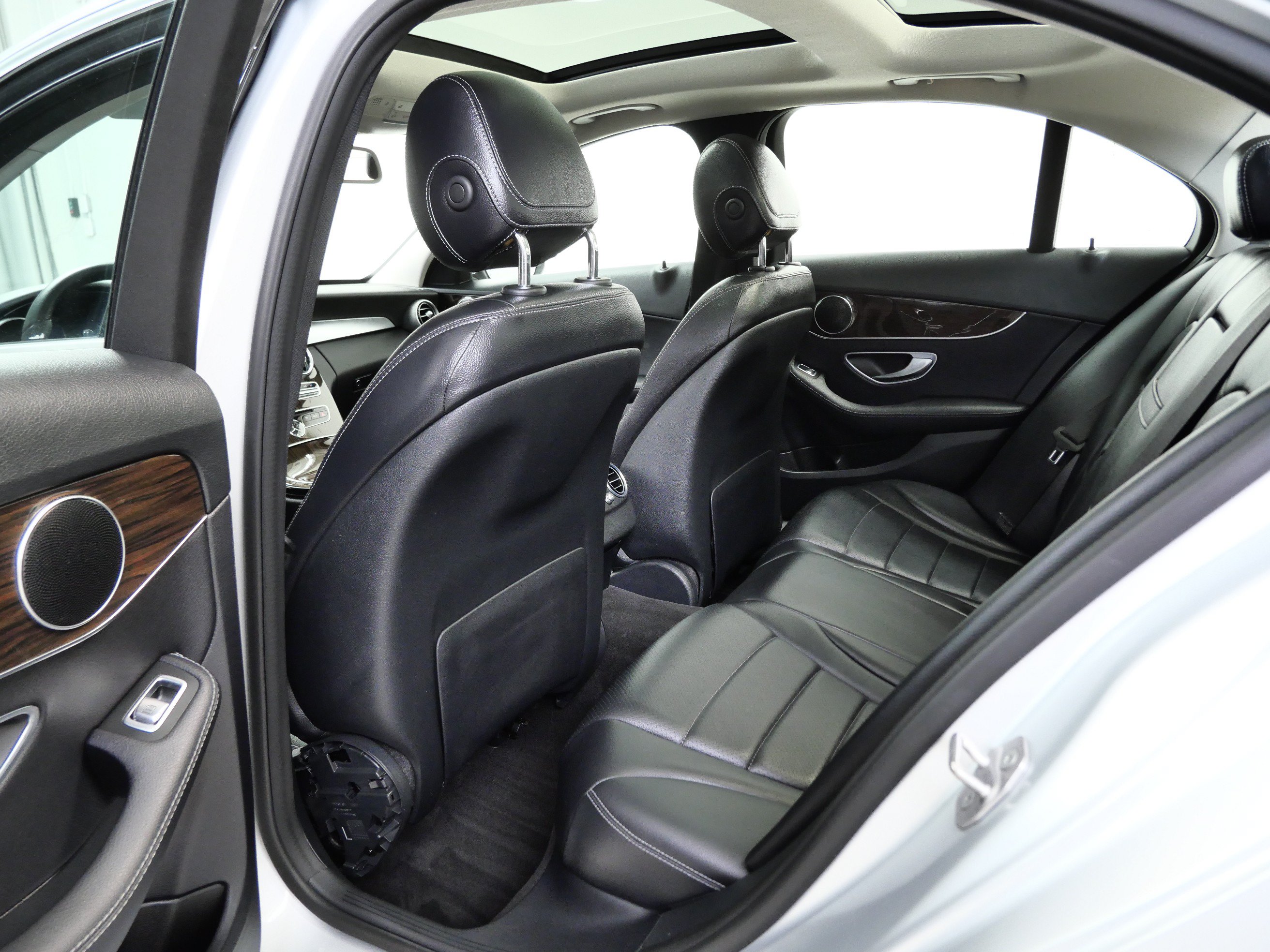 Used 2016 Mercedes-Benz C 300 4MATIC Sedan image 15