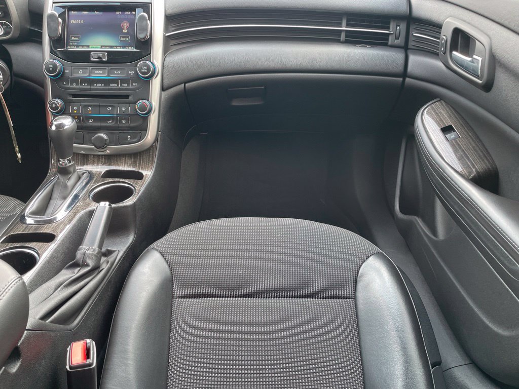 Used 2014 Chevrolet Malibu LT FWD image 23