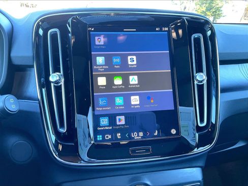 Used 2023 Volvo XC40 Recharge Ultimate w/ Protection Package Premier image 35