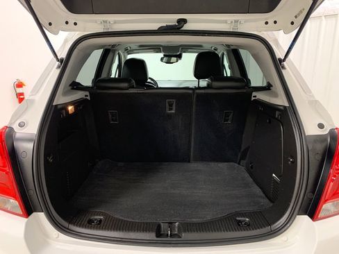 Used 2020 Chevrolet Trax Premier w/ LPO, Cargo Package image 22