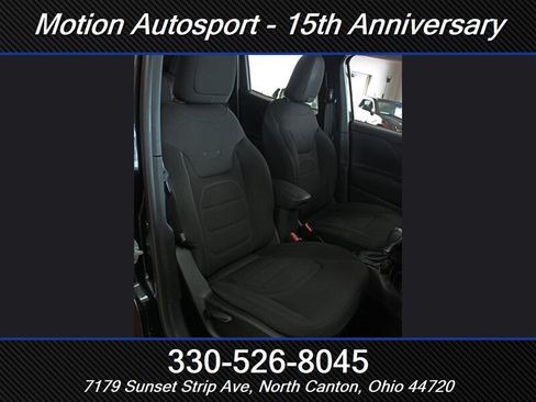 Used 2017 Jeep Renegade Altitude AWD/4WD image 28