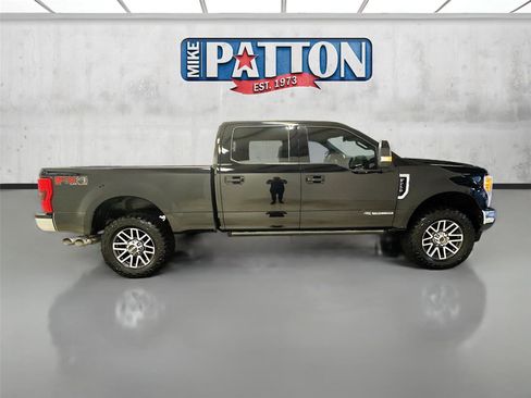 Used 2017 Ford F250 Lariat w/ Lariat Ultimate Package image 8