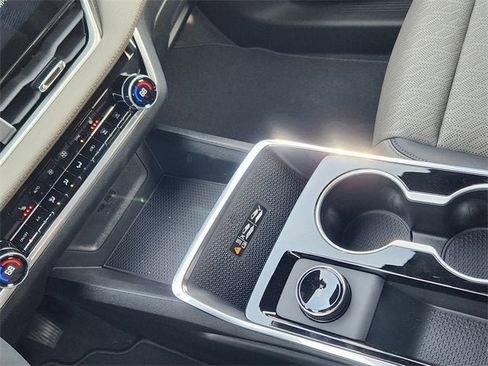 New 2026 Chevrolet Equinox LT w/ Convenience Package II image 33