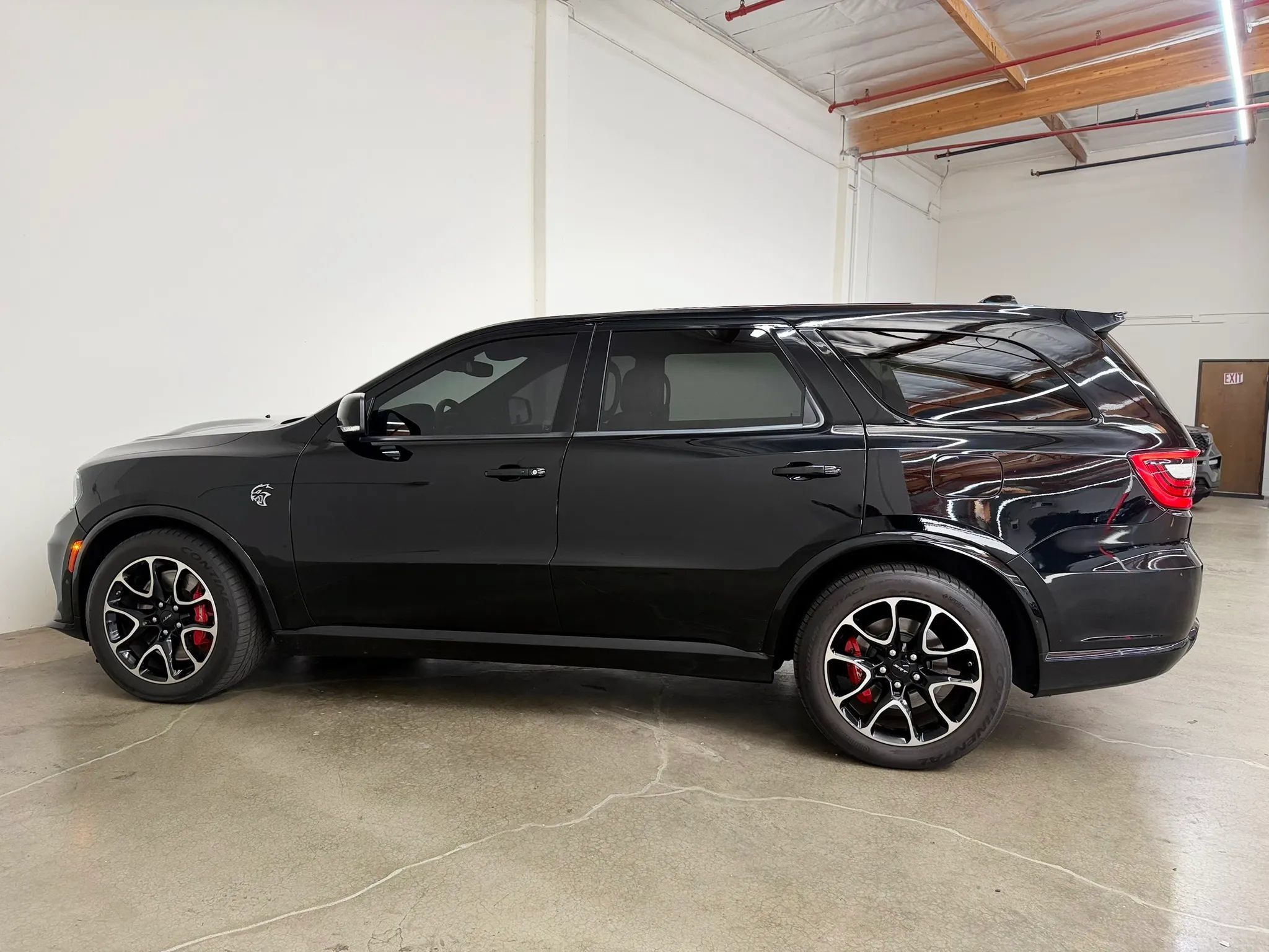 Used 2021 Dodge Durango SRT Hellcat w/ Technology Group AWD/4WD image 11