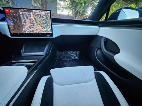 Used 2024 Tesla Model S Plaid image 54