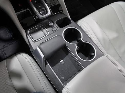 Used 2023 Acura MDX SH-AWD w/ Technology Package image 15