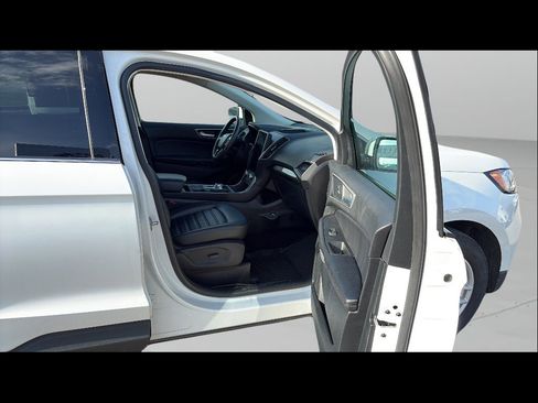 Used 2023 Ford Edge SEL w/ Convenience Package image 19