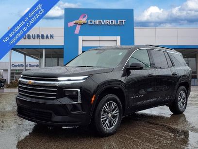 Used 2025 Chevrolet Traverse LT