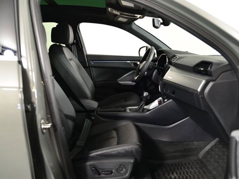 Certified 2025 Audi Q3 2.0T Premium Plus w/ Premium Plus Package image 19