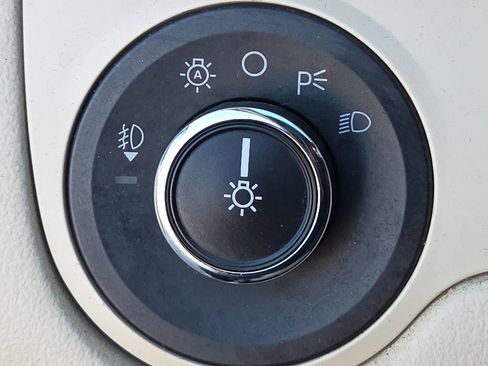 Used 2015 Lincoln MKS Elite w/ Equipment Group 101A image 25