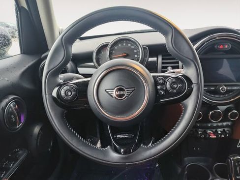 Used 2020 MINI Cooper 4-Door Hardtop FWD image 12