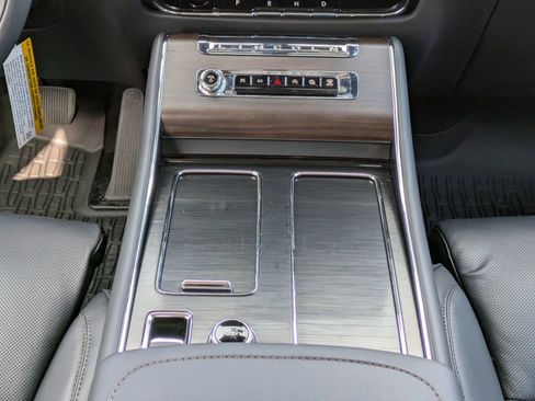 New 2026 Lincoln Aviator Reserve image 22