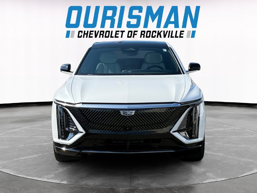 Used 2024 Cadillac Lyriq Luxury RWD image 8
