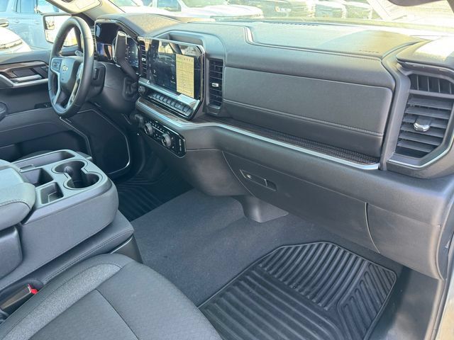 Used 2026 Chevrolet Silverado 1500 LT RWD image 5