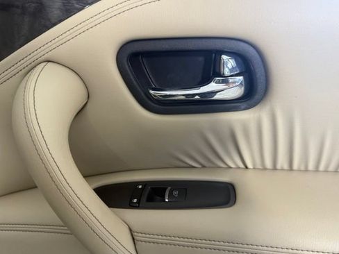 Used 2022 Nissan Armada Platinum w/ Captain's Chairs Package RWD image 31