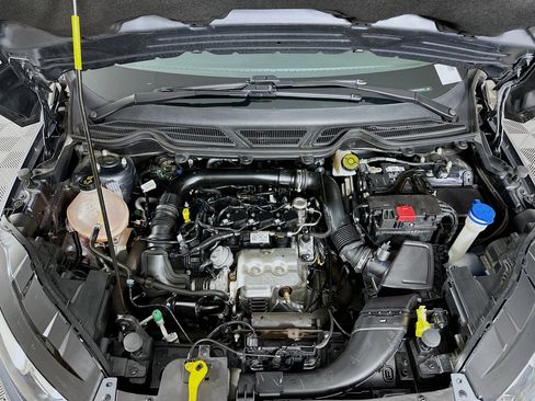 Used 2020 Ford EcoSport S image 30