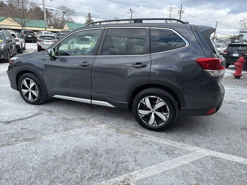 Used 2020 Subaru Forester Touring image 4