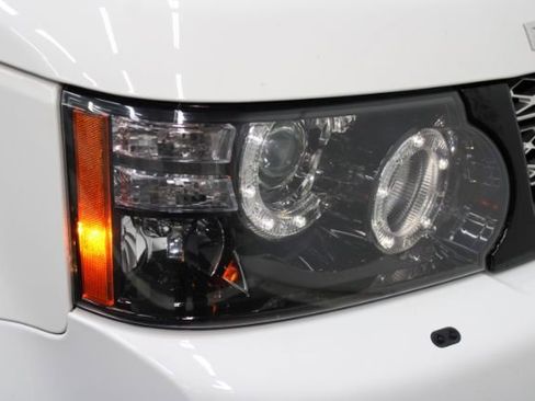 Used 2013 Land Rover Range Rover Sport HSE LUX image 29