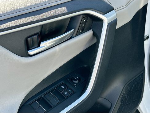 Used 2023 Toyota RAV4 Limited image 8